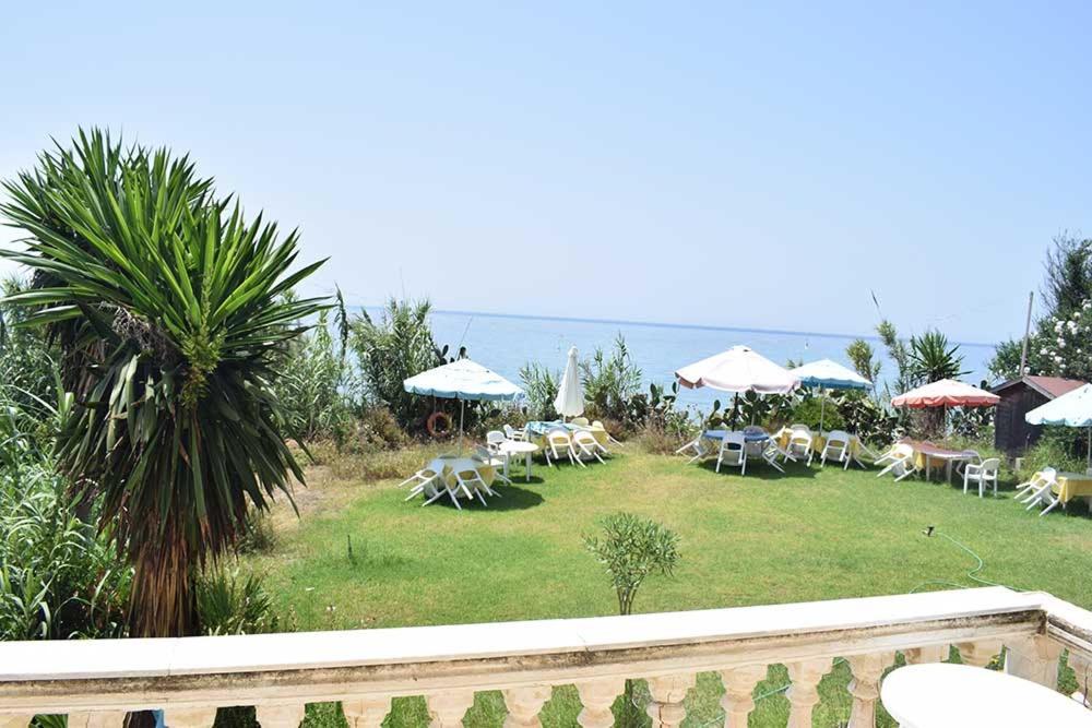 Sunset Bay Studios Агиос Георгиос Екстериор снимка